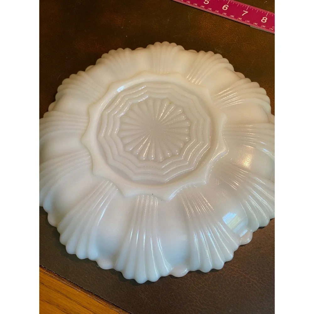 Vintage Deviled Egg Platter Milk Glass White Gold Excellent Scalloped 9 Inch‎